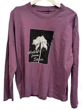 Urban Outfitters Quicksilver aloha from space purple Long Sleeve, medium